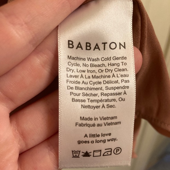 Babaton Everly Blouse V-Neck Camisole - Picture 5 of 5